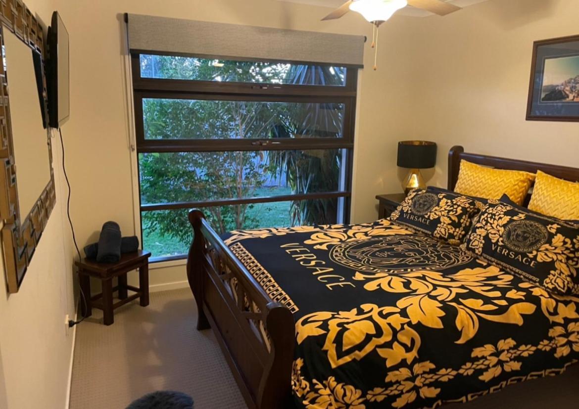 Bella Vista Bed And Breakfast Of Raby Bay Cleveland Exteriör bild